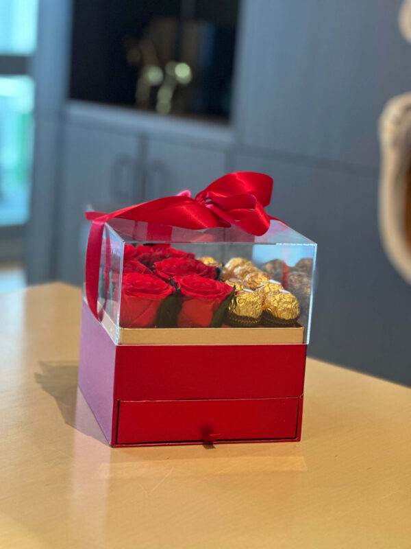 Scarlet Love Luxe Box - Image 3